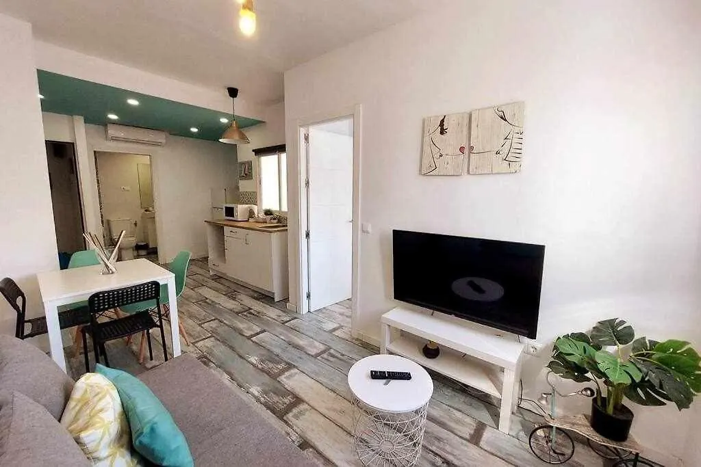 דירות מאלגה Bonito Apartamento En 2º Linea De Playa & Parking